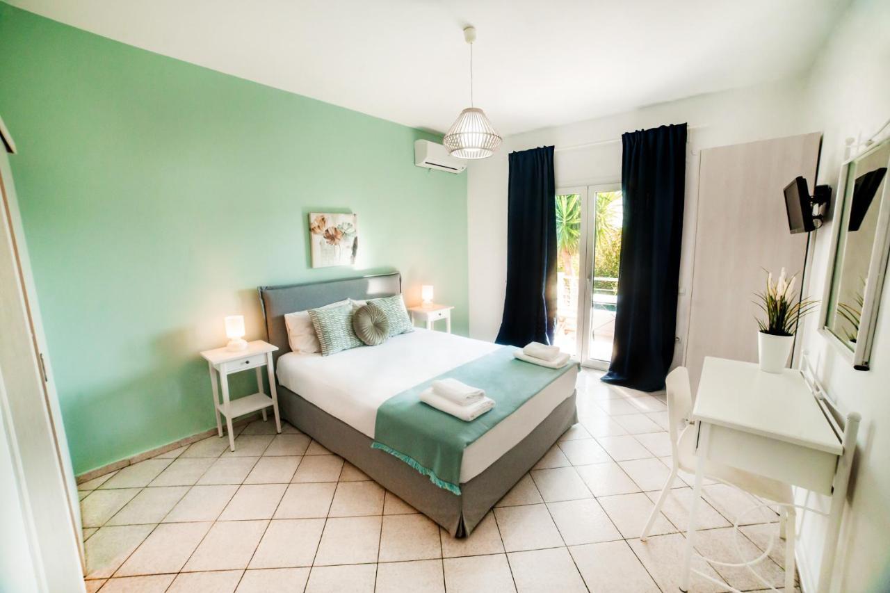 Filia Rooms & Apartments Агии Апостоли Екстериор снимка