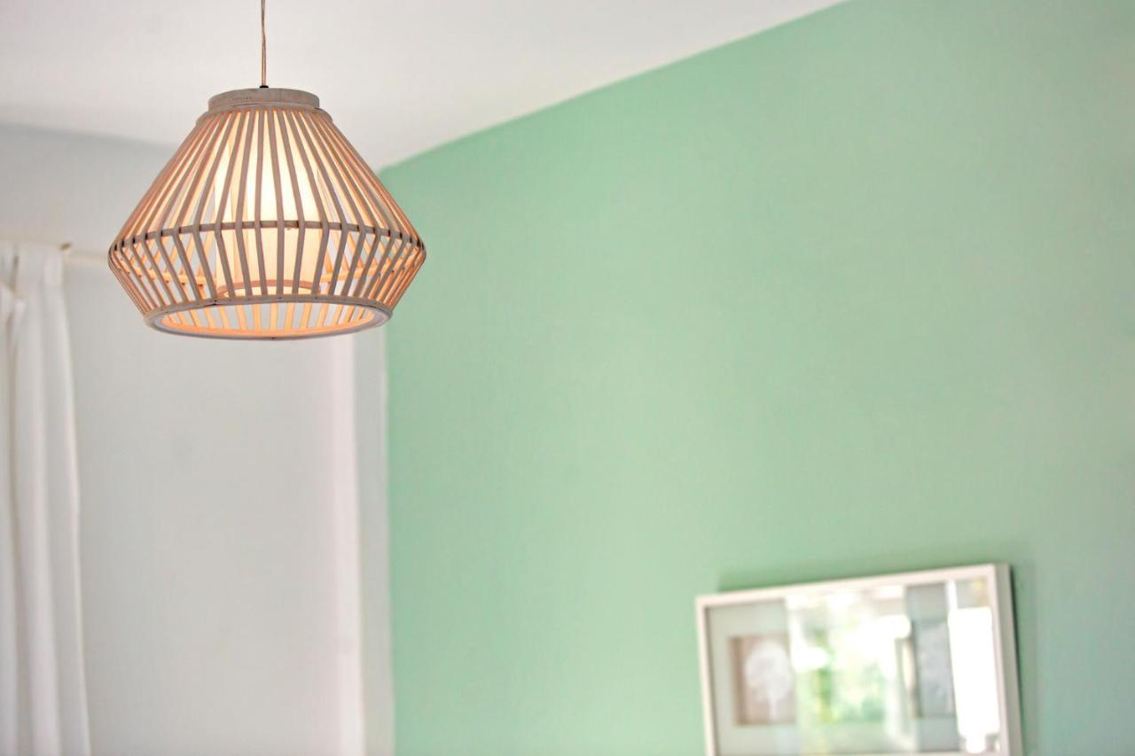 Filia Rooms & Apartments Агии Апостоли Екстериор снимка
