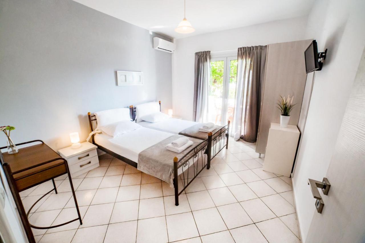 Filia Rooms & Apartments Агии Апостоли Екстериор снимка